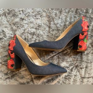 Jessica Simpson embroidered poppy heels